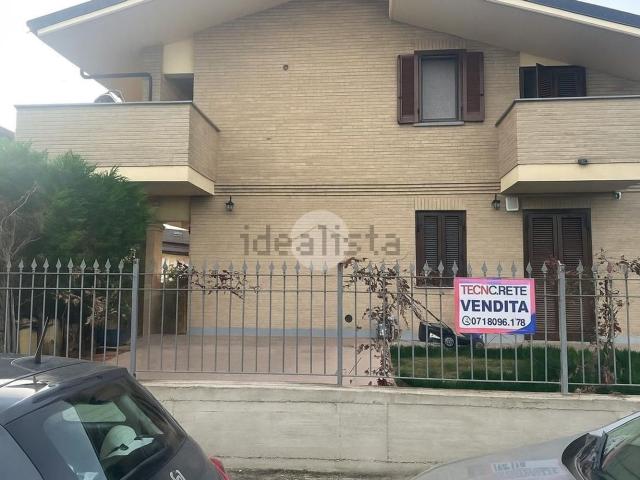 Appartamento in vendita di 100 m² in Via Rossini, 17