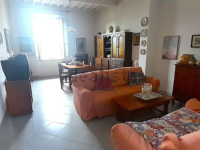 Appartamento in vendita di 100 m² in Via Raffaello Caverni