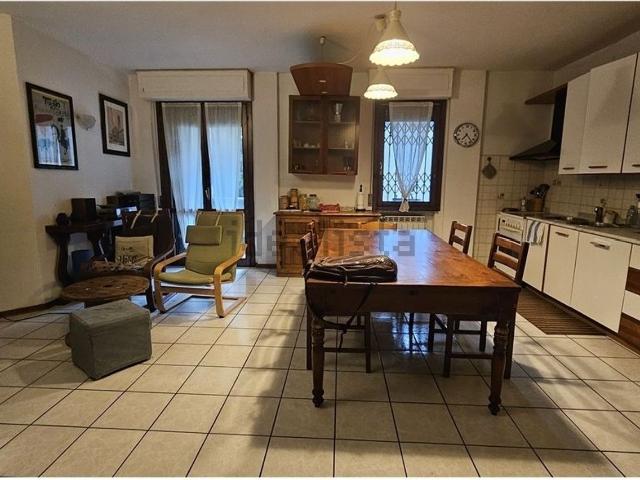 Appartamento in vendita di 100 m² in Via Raffaello Sanzio