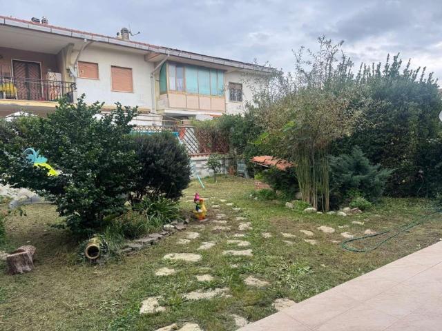 Appartamento in vendita di 100 m² in Via Raffaello, 30