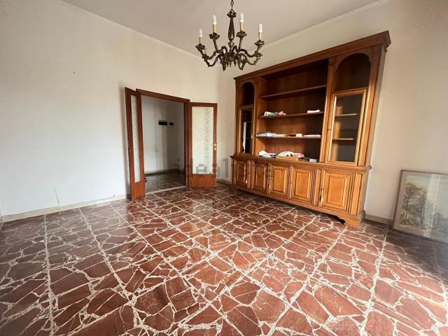 Appartamento in vendita di 100 m² in Via Reims, 9