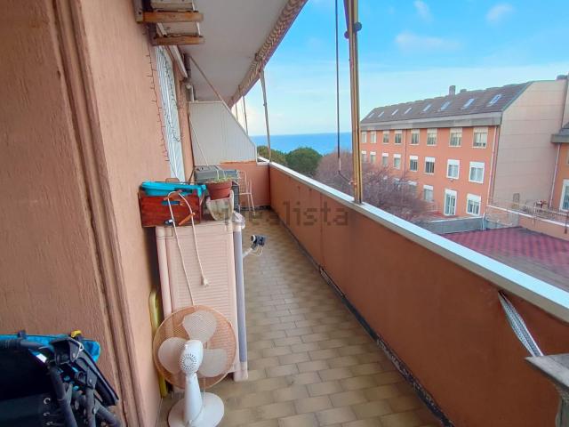 Appartamento in vendita di 100 m² in Via Rinaldo Negri