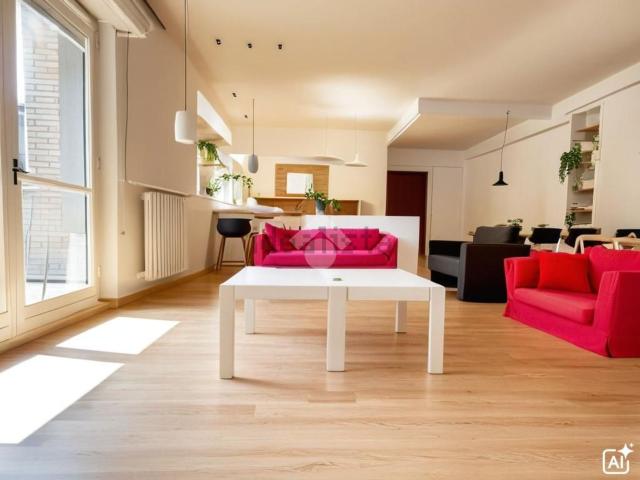 Appartamento in vendita di 100 m² in Via Ruggero D&apos Andreotto, 9