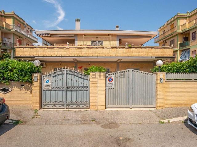 Appartamento in vendita di 100 m² in Via Rumenia, 256