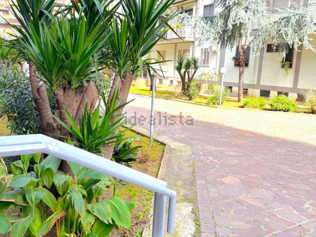 Appartamento in vendita di 100 m² in Via Tor de&apos  Schiavi, 361