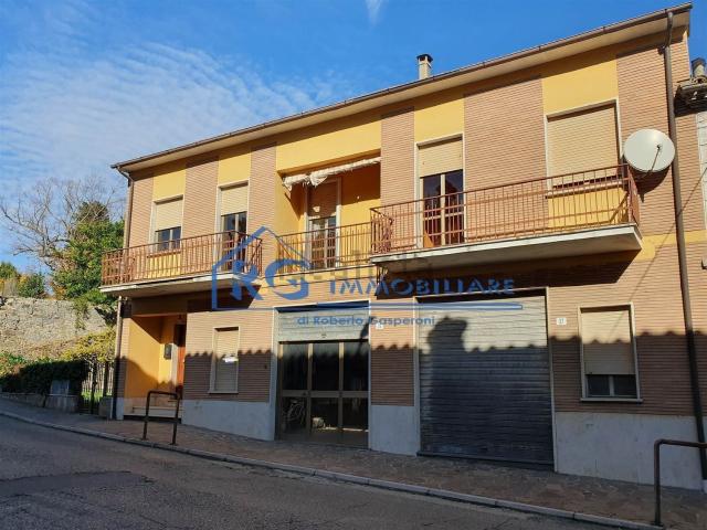 Appartamento in vendita di 100 m² in Via Teverina