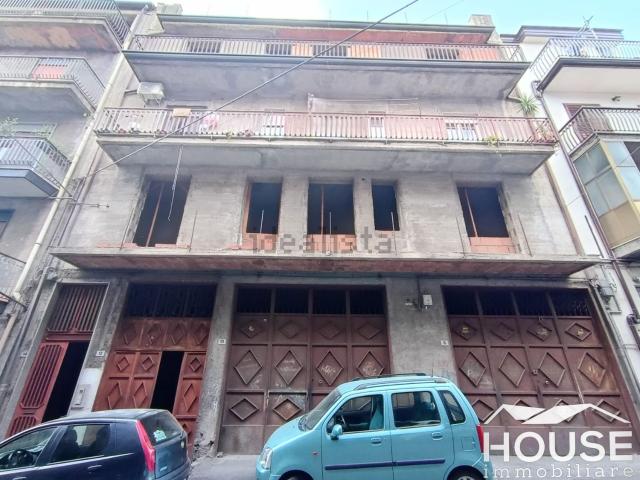 Appartamento in vendita di 100 m² in Via Terni