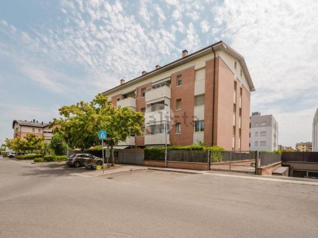 Appartamento in vendita di 100 m² in Via Terramare, 5