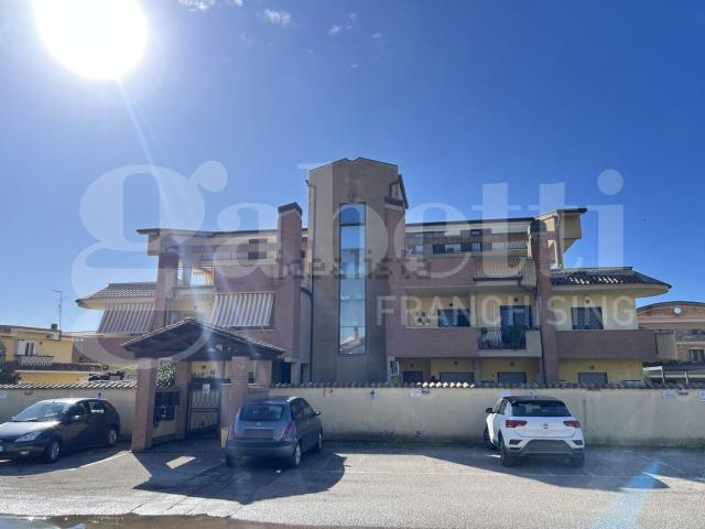 Appartamento in vendita di 100 m² in Via Ticino, 53