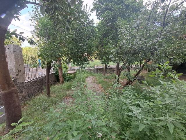 Appartamento in vendita di 100 m² in Via Tirone