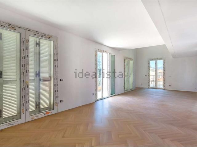 Appartamento in vendita di 100 m² in Via Trento, 7