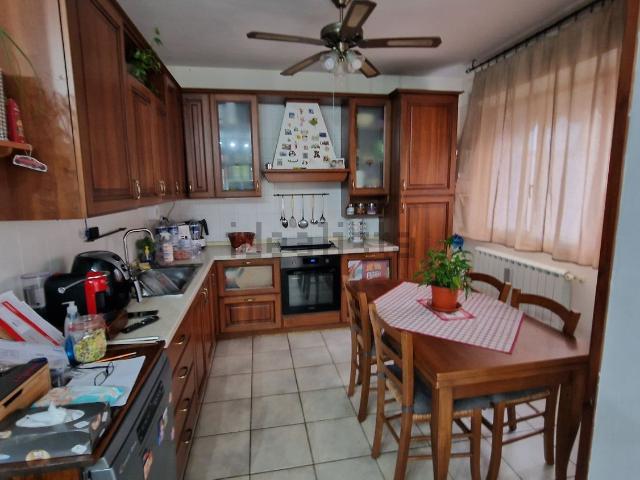 Appartamento in vendita di 100 m² in Via Trieste, 50
