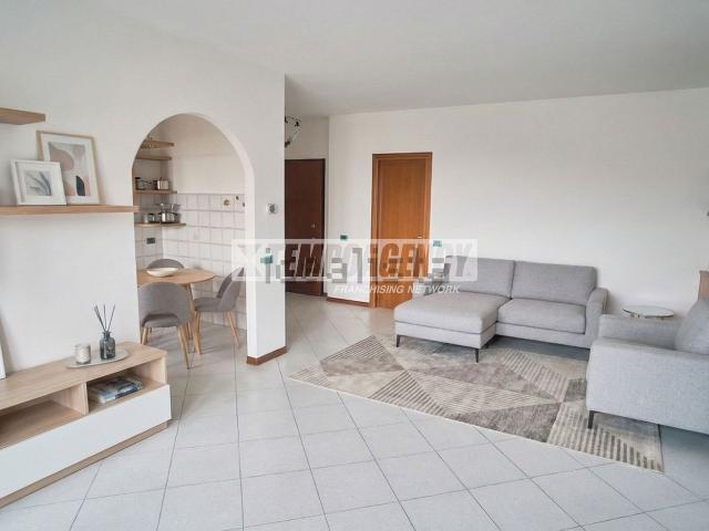 Appartamento in vendita di 100 m² in Via Trieste, 86