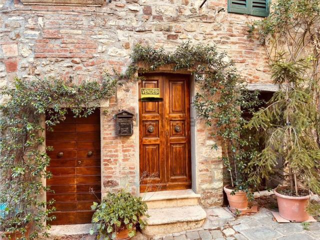 Appartamento in vendita di 100 m² in Via Tuzia