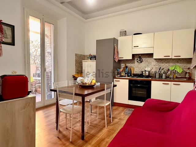 Appartamento in vendita di 100 m² in Via Umberto Giordano