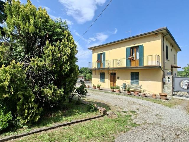 Appartamento in vendita di 100 m² in Via Volterrana, 77