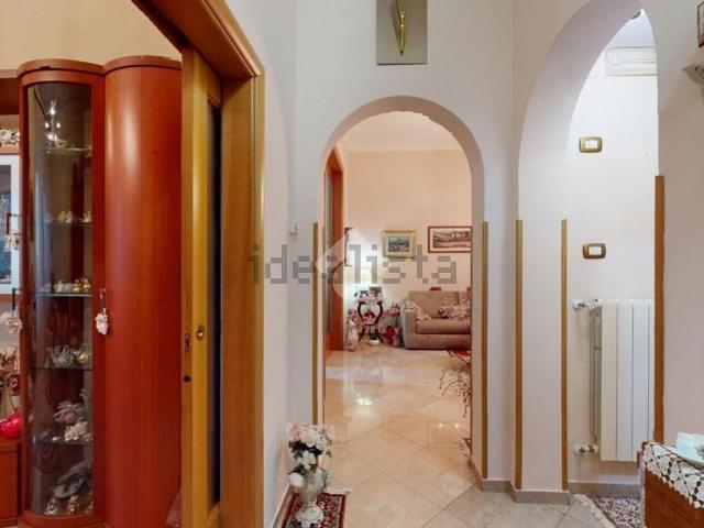 Appartamento in vendita di 100 m² in Via Valle D&apos Itria, 32