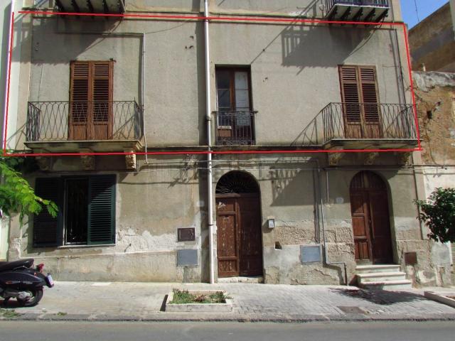 Appartamento in vendita di 100 m² in Via Valverde, 14