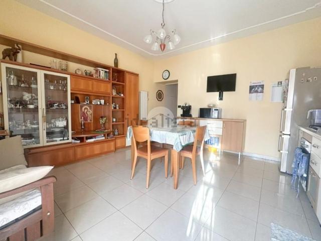 Appartamento in vendita di 100 m² in Via Vanoni, 16