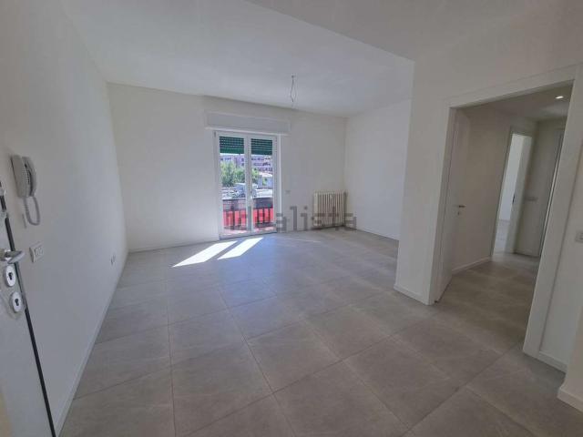 Appartamento in vendita di 100 m² in Via Varese