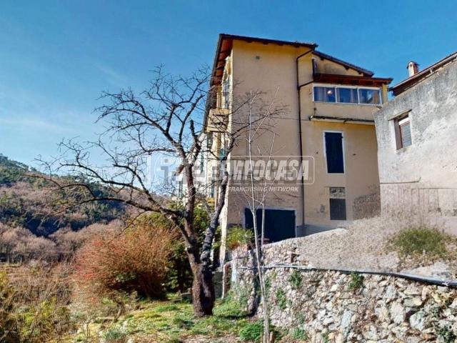 Appartamento in vendita di 100 m² in Via Vecchia, 213