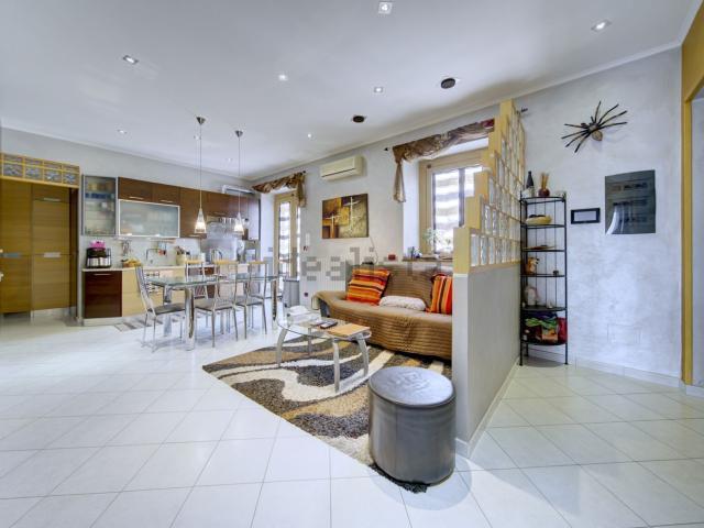 Appartamento in vendita di 100 m² in Via Venarìa, 15