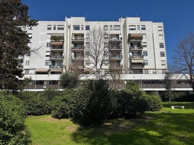 Appartamento in vendita di 100 m² in Via Vito Giuseppe Galati, 54