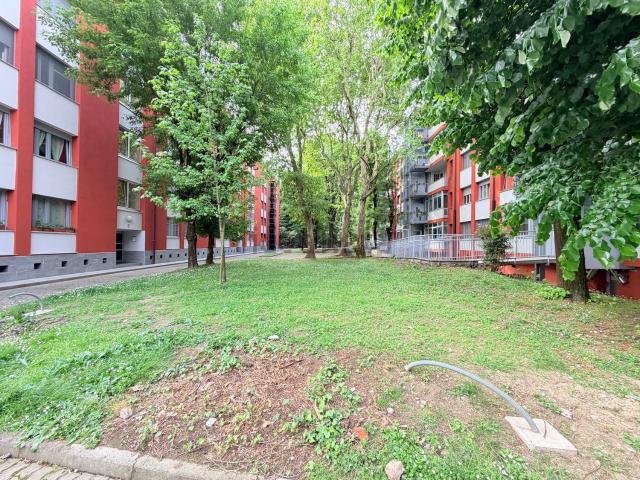 Appartamento in vendita di 100 m² in Via Vittorio Barzoni, 2