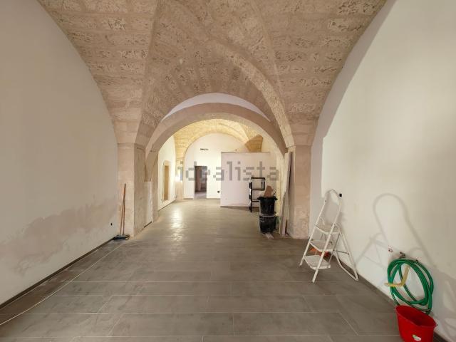 Appartamento in vendita di 100 m² in Via Vittorio dei Prioli, 34