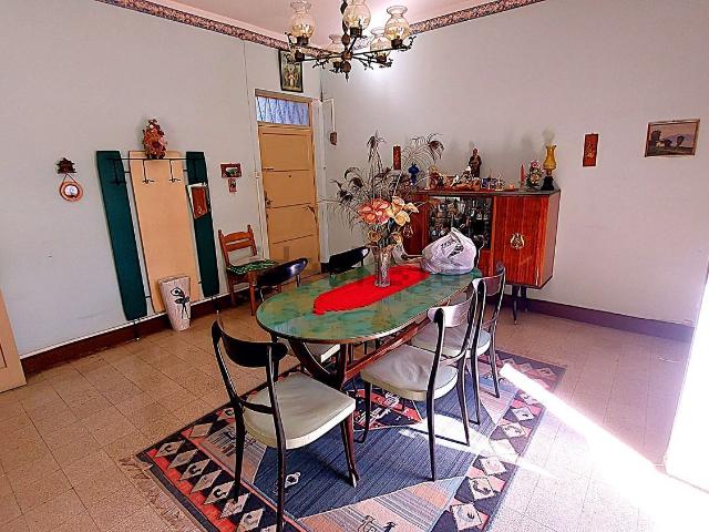 Appartamento in vendita di 100 m² in Via Vittorio Veneto