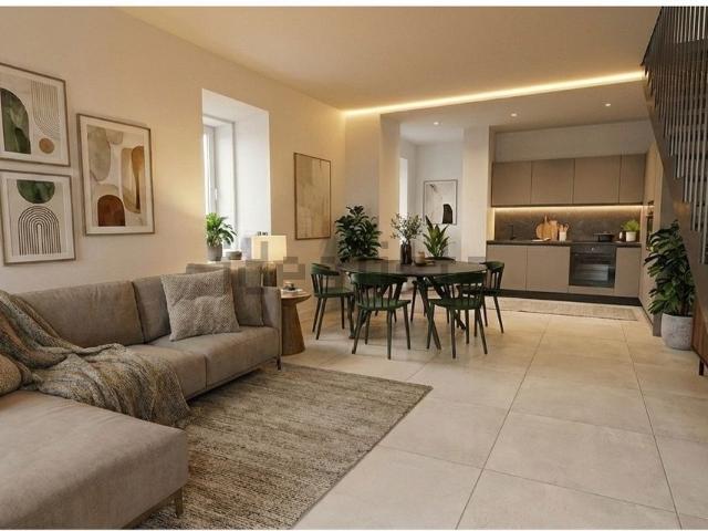 Appartamento in vendita di 100 m² in Via Villa di Sopra