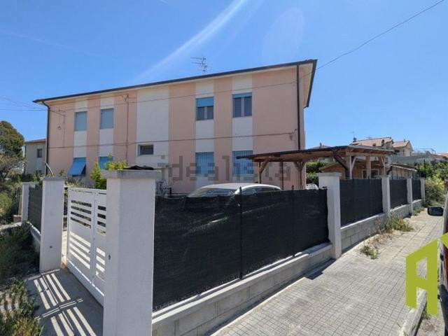 Appartamento in vendita di 100 m² in Via Villaggio Solvay, 2