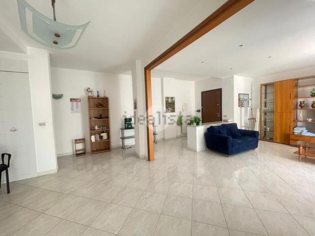 Appartamento in vendita di 100 m² in Via Villari, 7
