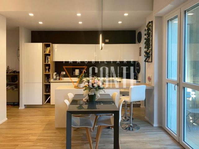 Appartamento in vendita di 100 m² in Via Vincenzo Dandolo, 19