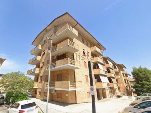 Appartamento in vendita di 100 m² in Via Vinciguerra, 40