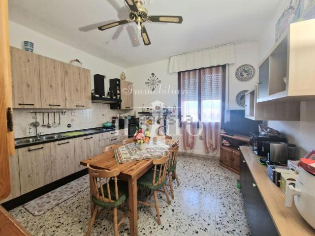 Appartamento in vendita di 100 m² in Via Vladimiro