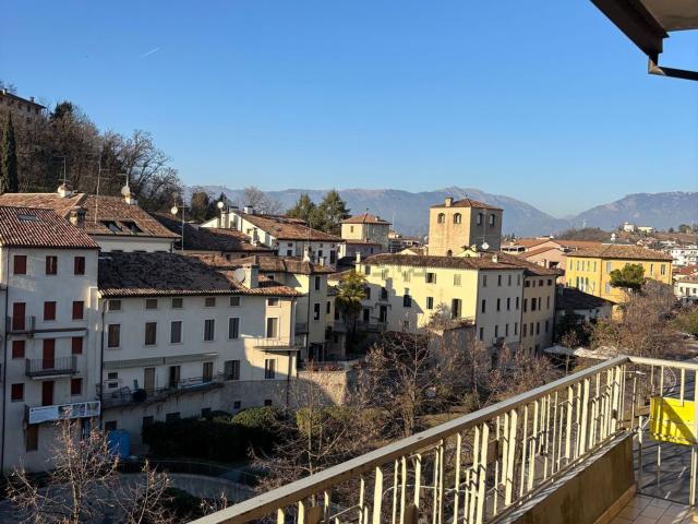 Appartamento in vendita di 100 m² in Via XI Febbraio