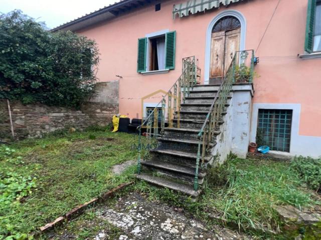 Appartamento in vendita di 100 m² in Via XXV Aprile, 53034