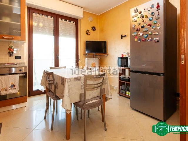 Appartamento in vendita di 100 m² in Via Zanica