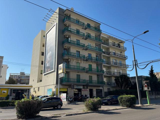 Appartamento in vendita di 100 m² in Viale Ugo Foscolo, 32