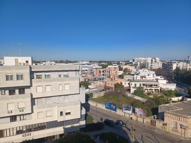Appartamento in vendita di 100 m² in Viale Ugo Foscolo, 34