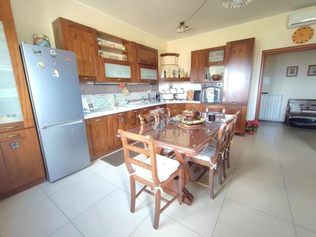 Appartamento in vendita di 100 m² in Viale Virgilio, 75