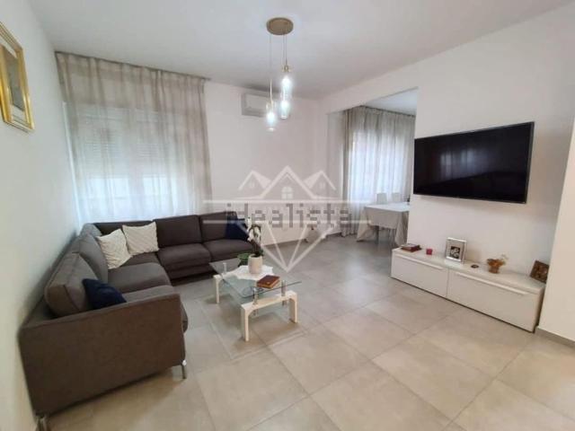 Appartamento in vendita di 100 m² in Viale XX Settembre, 54033
