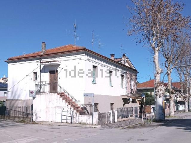 Appartamento in vendita di 100 m² in Viale A. Moro, 66