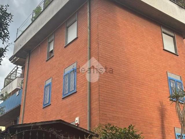 Appartamento in vendita di 100 m² in Viale Alessandrino, 544