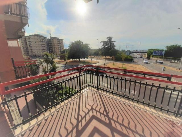 Appartamento in vendita di 100 m² in Viale Alessandro Guidoni