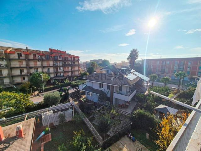 Appartamento in vendita di 100 m² in Viale Checchia Rispoli, 274