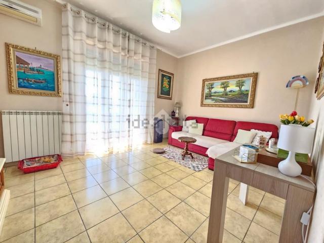 Appartamento in vendita di 100 m² in Viale degli Aviatori, 41