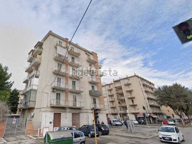 Appartamento in vendita di 100 m² in Viale degli Aviatori