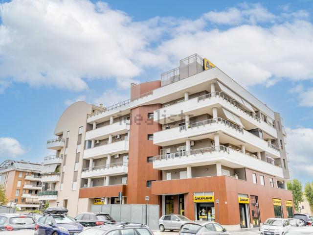 Appartamento in vendita di 100 m² in Viale Franco Angeli